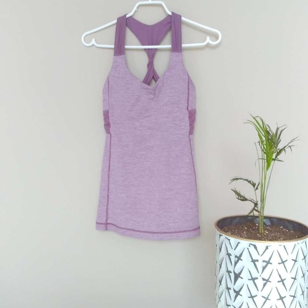 🍇Lululemon size 4 active top